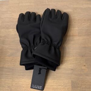 Rains Sleek Black Men's Gloves